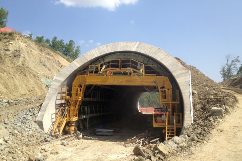 MOTEFALCONE TUNNEL (FM)